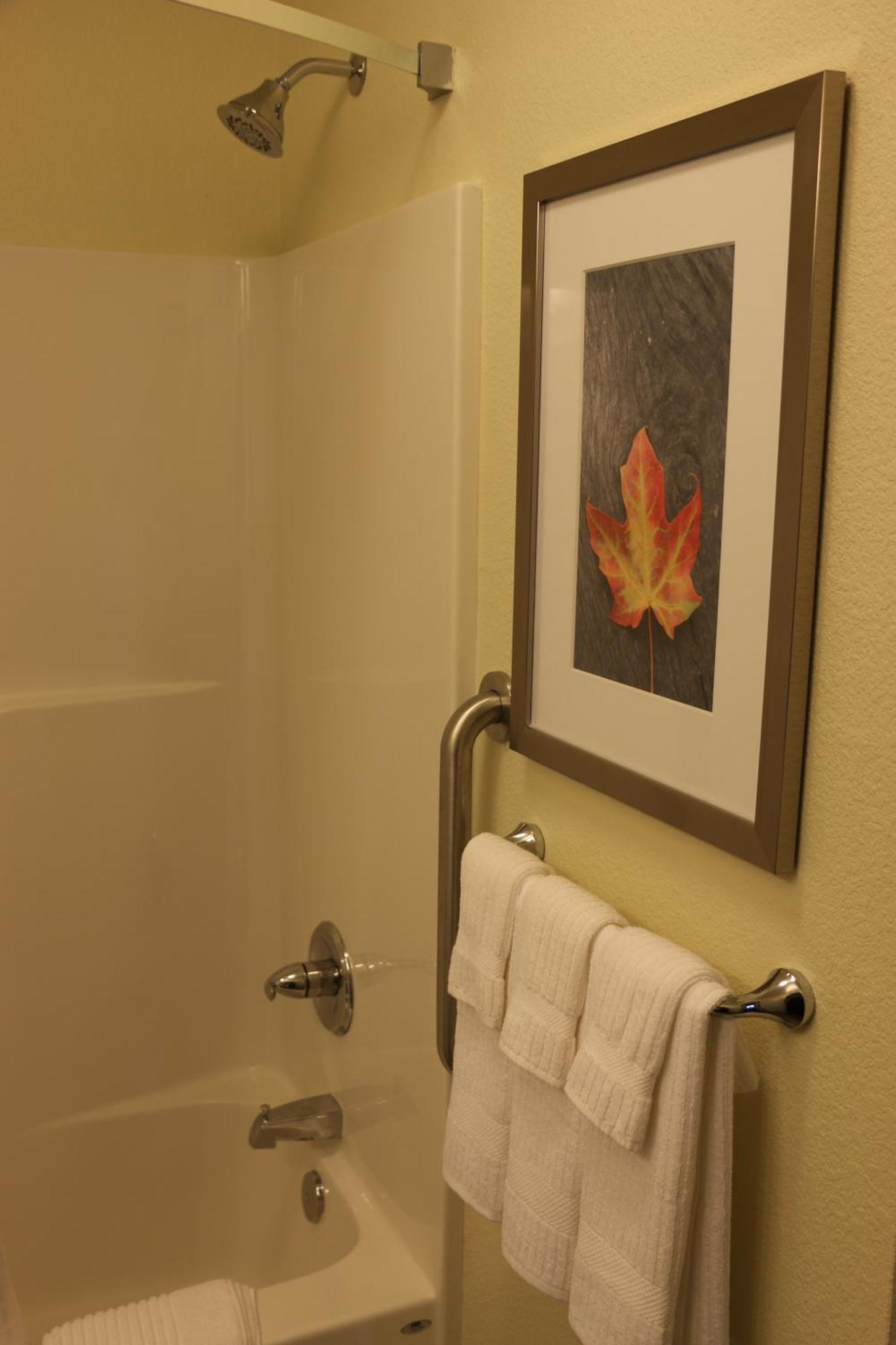 Candlewood Suites Bloomington By Ihg מראה חיצוני תמונה