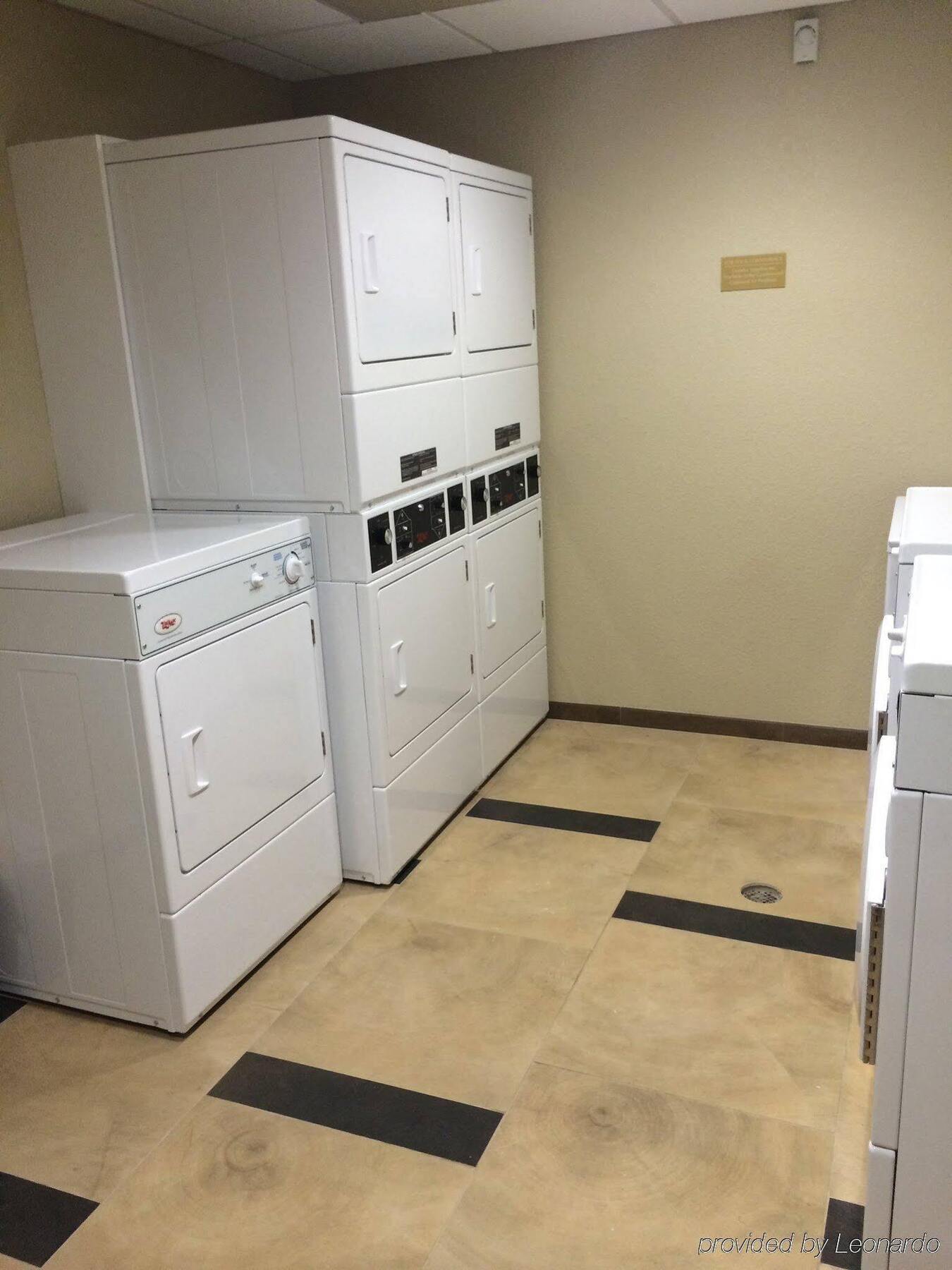 Candlewood Suites Bloomington By Ihg מראה חיצוני תמונה