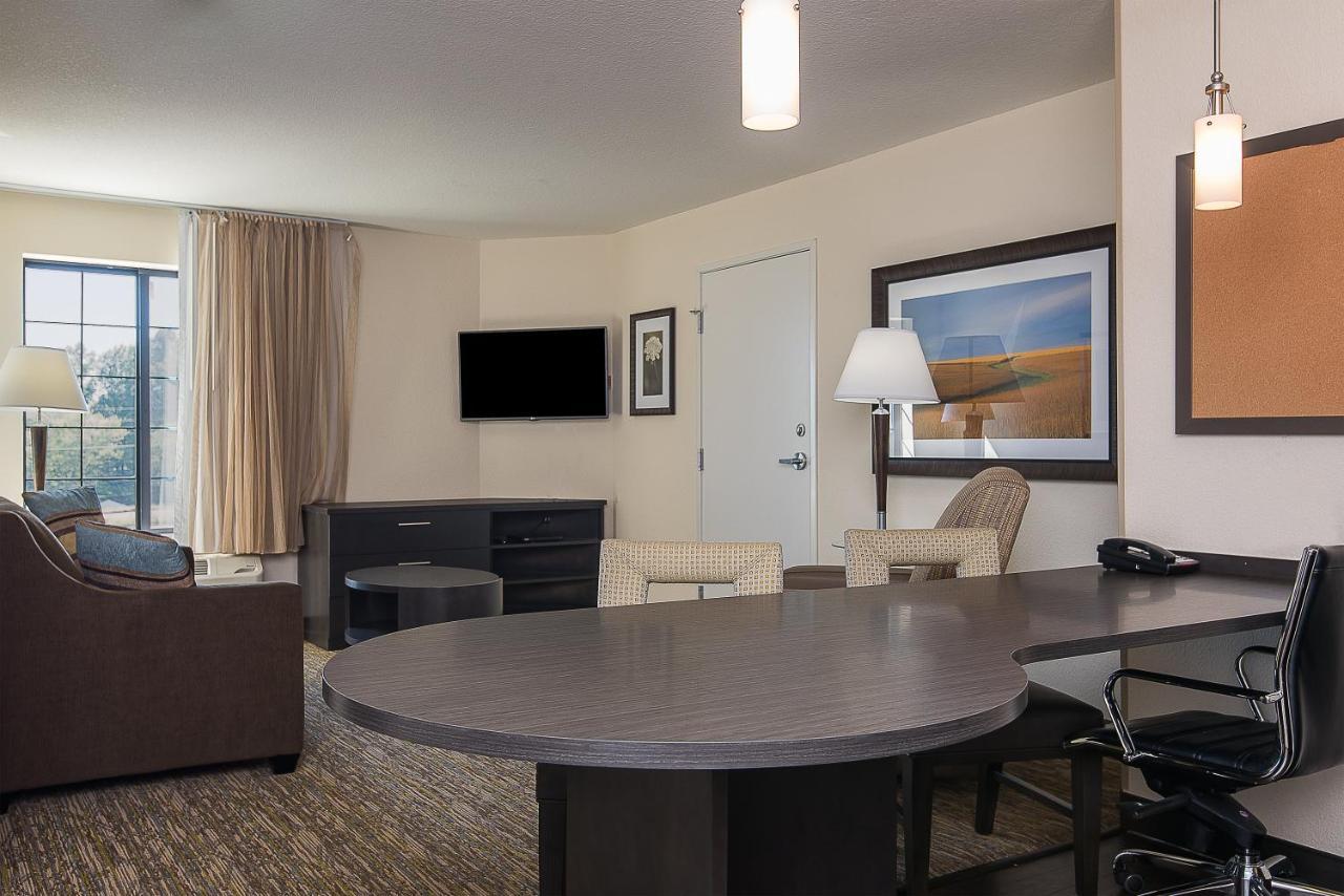 Candlewood Suites Bloomington By Ihg מראה חיצוני תמונה