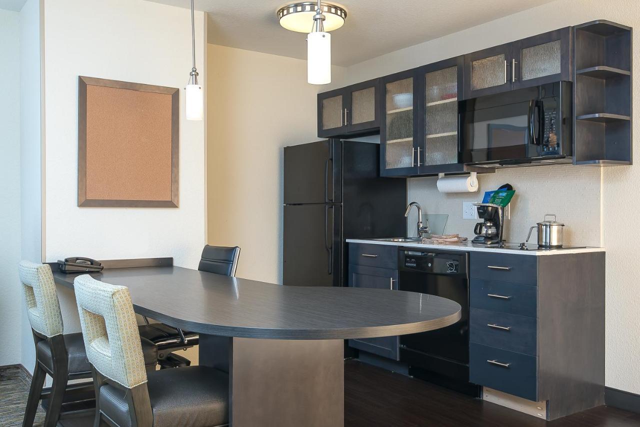 Candlewood Suites Bloomington By Ihg מראה חיצוני תמונה
