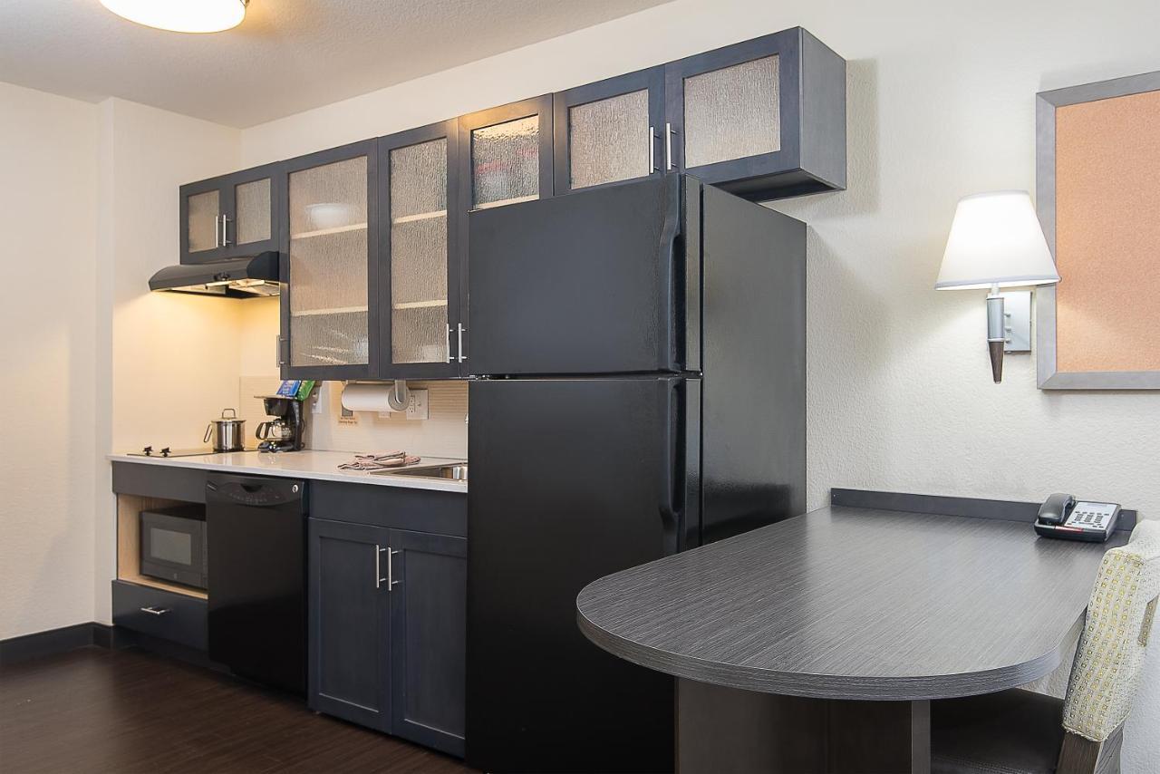 Candlewood Suites Bloomington By Ihg מראה חיצוני תמונה