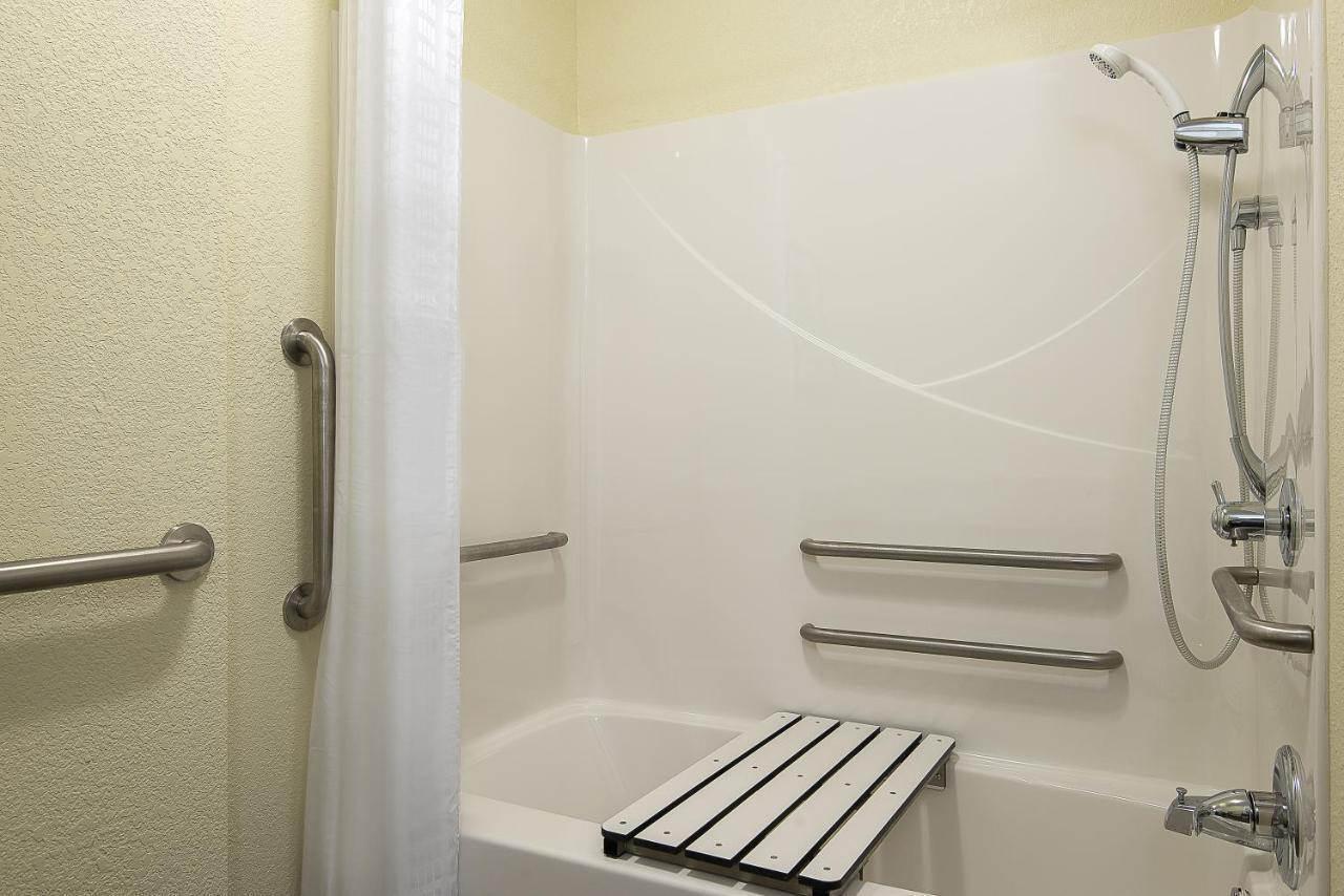 Candlewood Suites Bloomington By Ihg מראה חיצוני תמונה